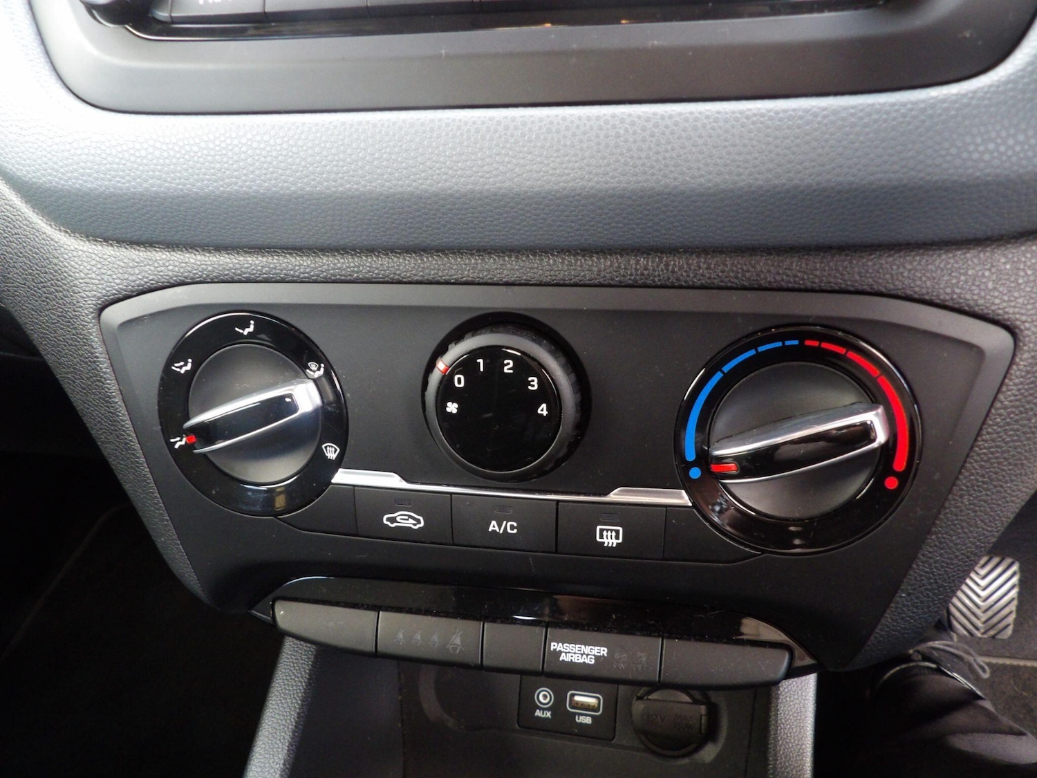 Used Hyundai i20 2018 for sale - 76458121: Photo 21