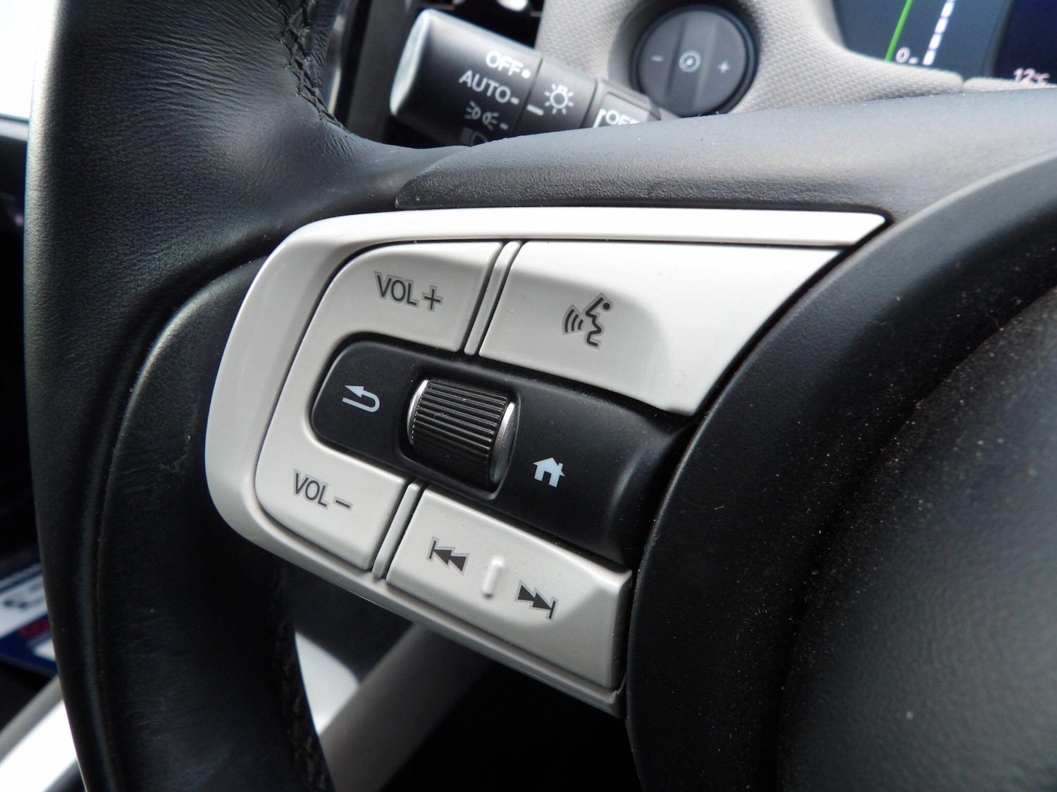 Used Honda Jazz 2023 for sale - 76965532: Photo 24