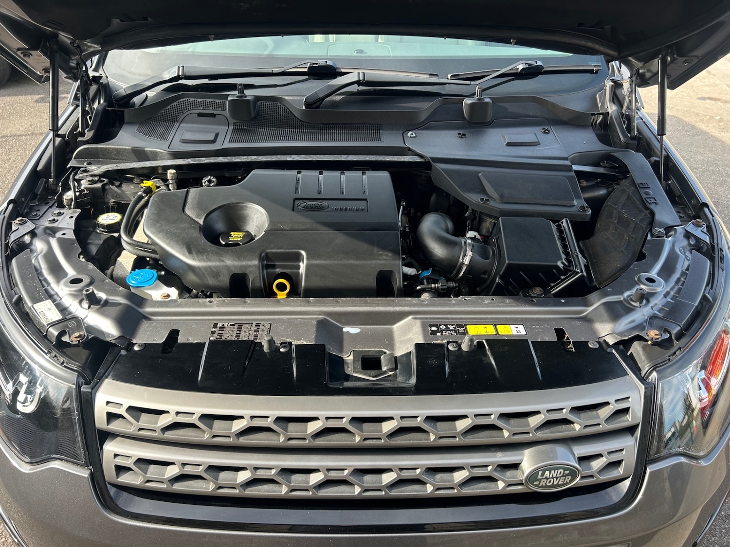 Used Land Rover Discovery Sport 2017 for sale - 78152689: Photo 11