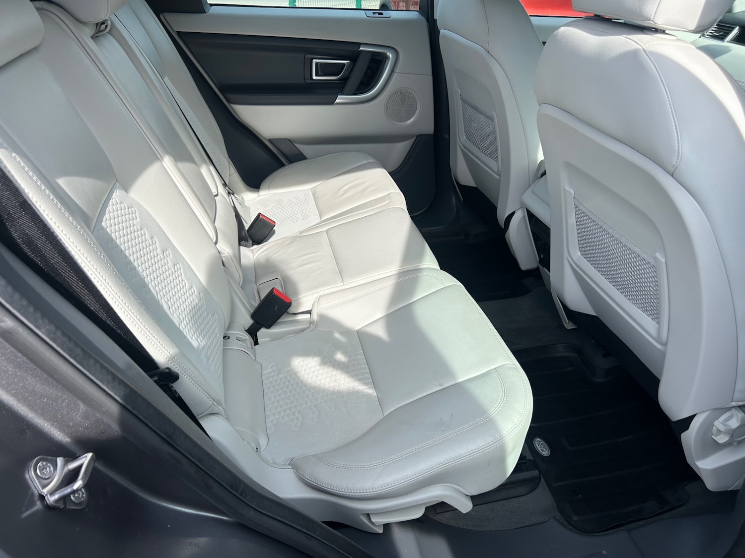 Used Land Rover Discovery Sport 2017 for sale - 78152689: Photo 6