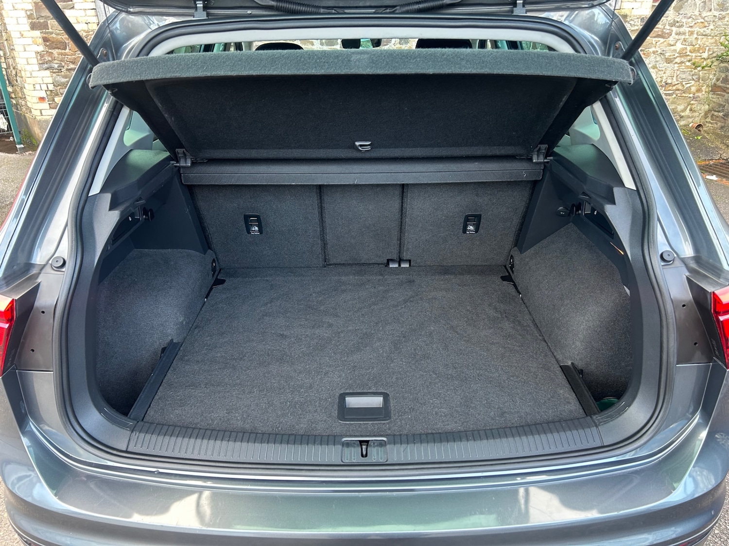 Used Volkswagen Tiguan 2019 for sale - 77448137: Photo 8