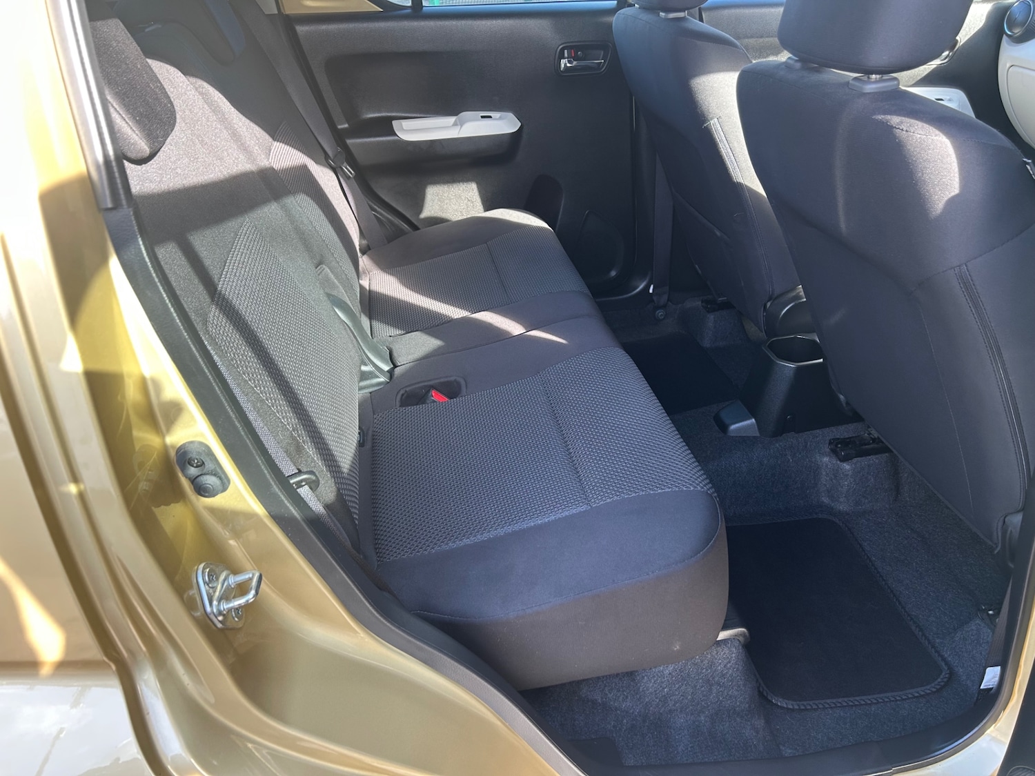 Used Suzuki Ignis 2018 for sale - 76365011: Photo 6