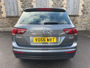 Used Volkswagen Tiguan 2016 for sale - 75723640: Photo