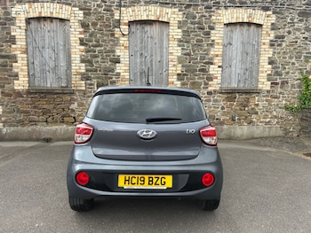 Used Hyundai i10 2019 for sale - 78410156: Photo
