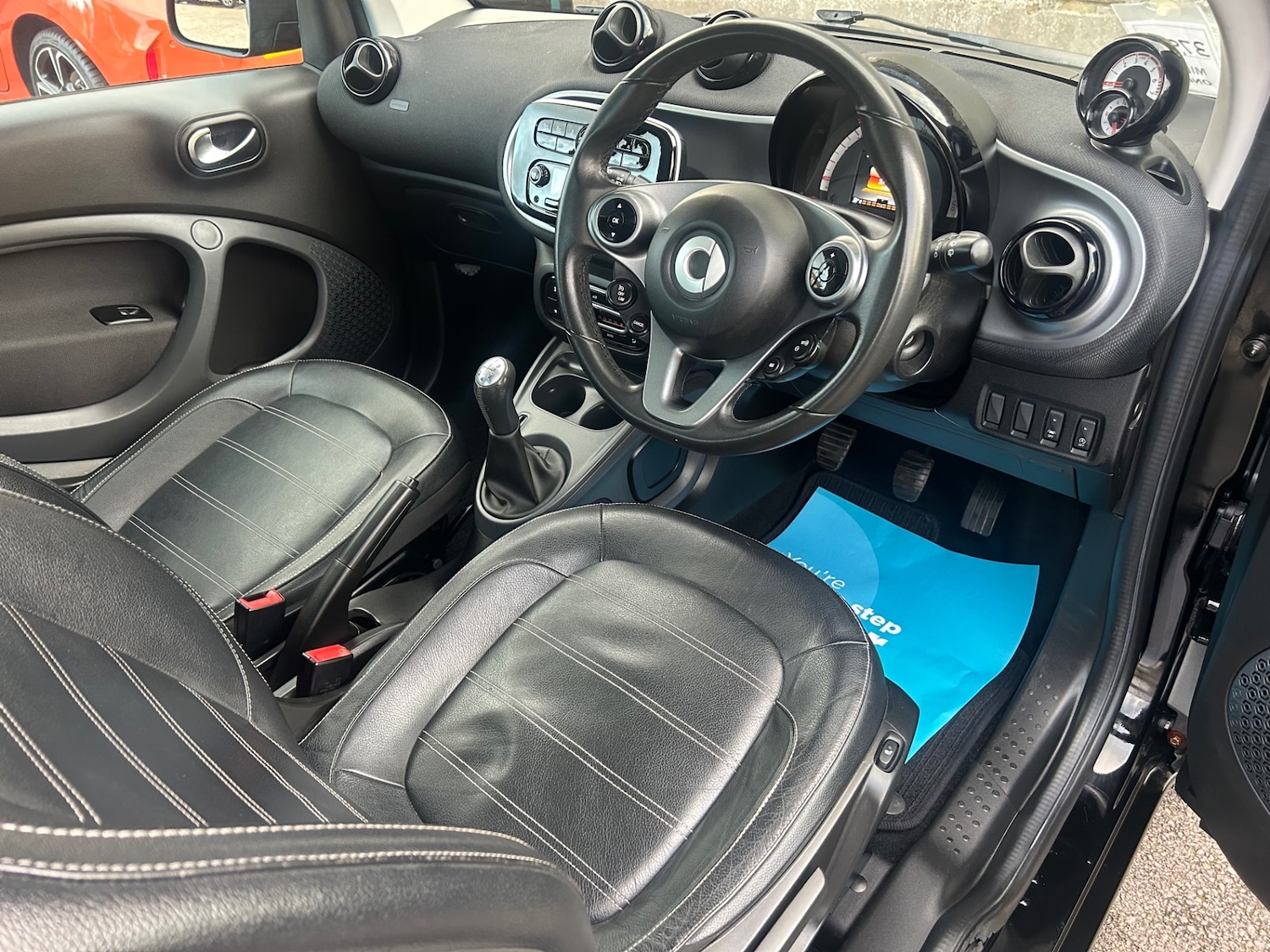 Used smart fortwo 2015 for sale - 76684441: Photo 5