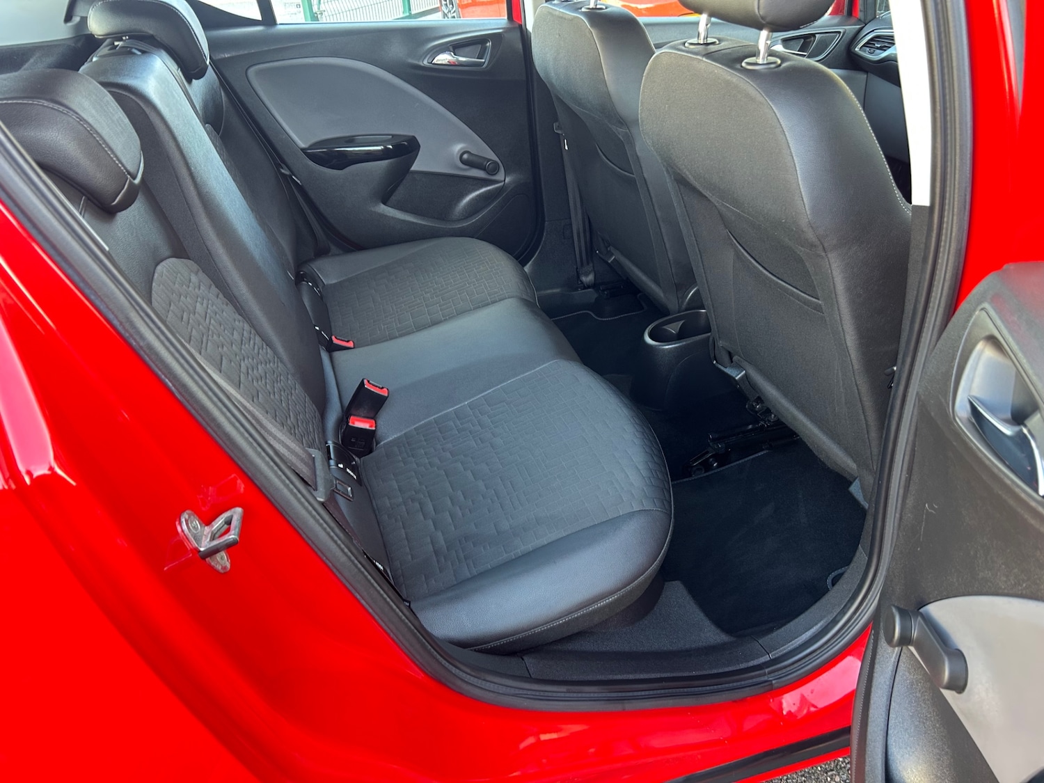 Used Vauxhall Corsa 2015 for sale - 76918881: Photo 6