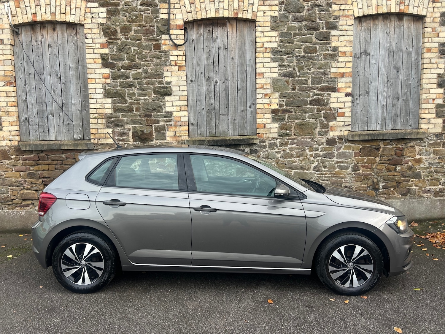 Used Volkswagen Polo 2018 for sale - 76480045: Photo 2