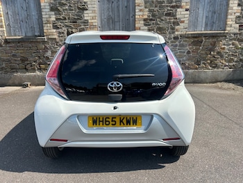 Used Toyota AYGO 2016 for sale - 79176824: Photo