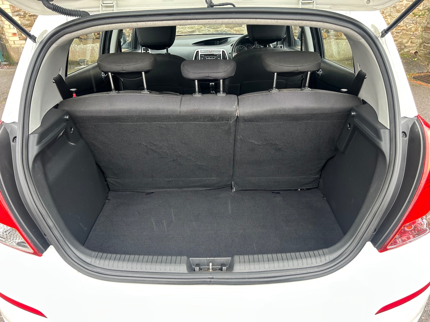 Used Hyundai i20 2014 for sale - 77532341: Photo 8