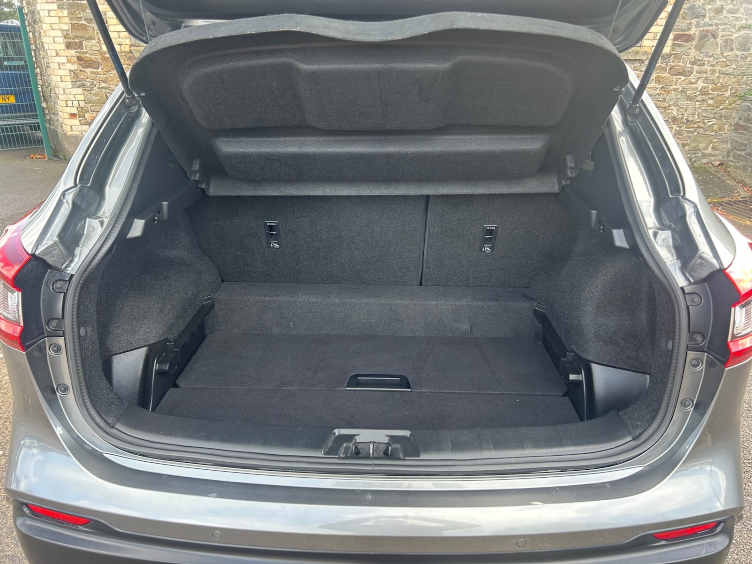 Used Nissan Qashqai 2017 for sale - 76170936: Photo 11