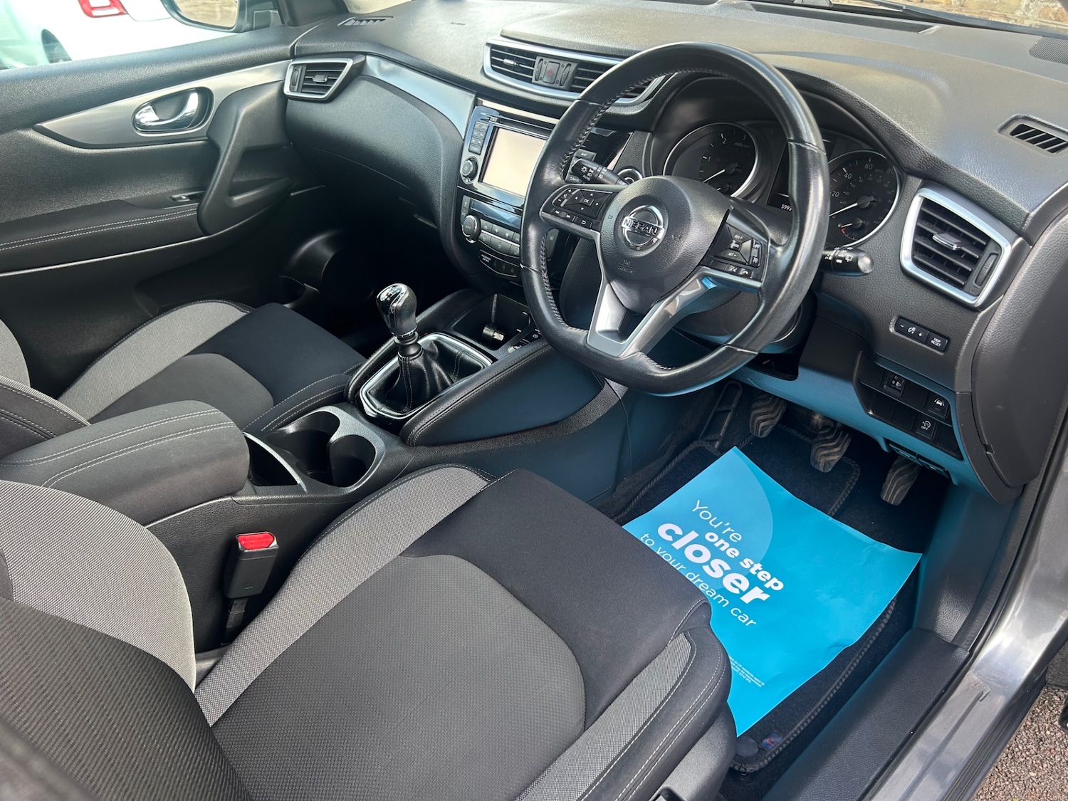 Used Nissan Qashqai 2017 for sale - 76170936: Photo 6