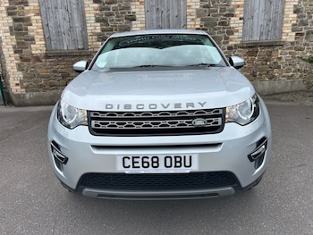 Used Land Rover Discovery Sport 2018 for sale - 79100073: Photo