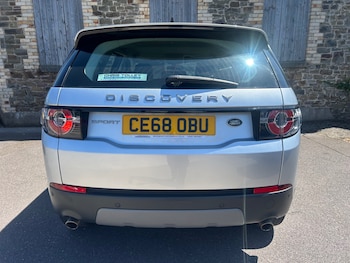Used Land Rover Discovery Sport 2018 for sale - 79100073: Photo