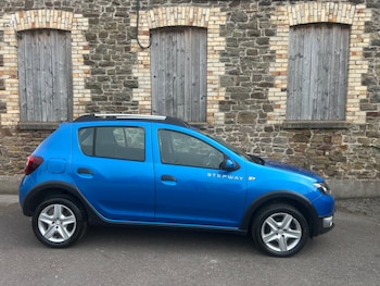 Used Dacia Sandero Stepway 2016 for sale - 79527499: Photo
