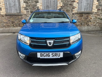 Used Dacia Sandero Stepway 2016 for sale - 79527499: Photo