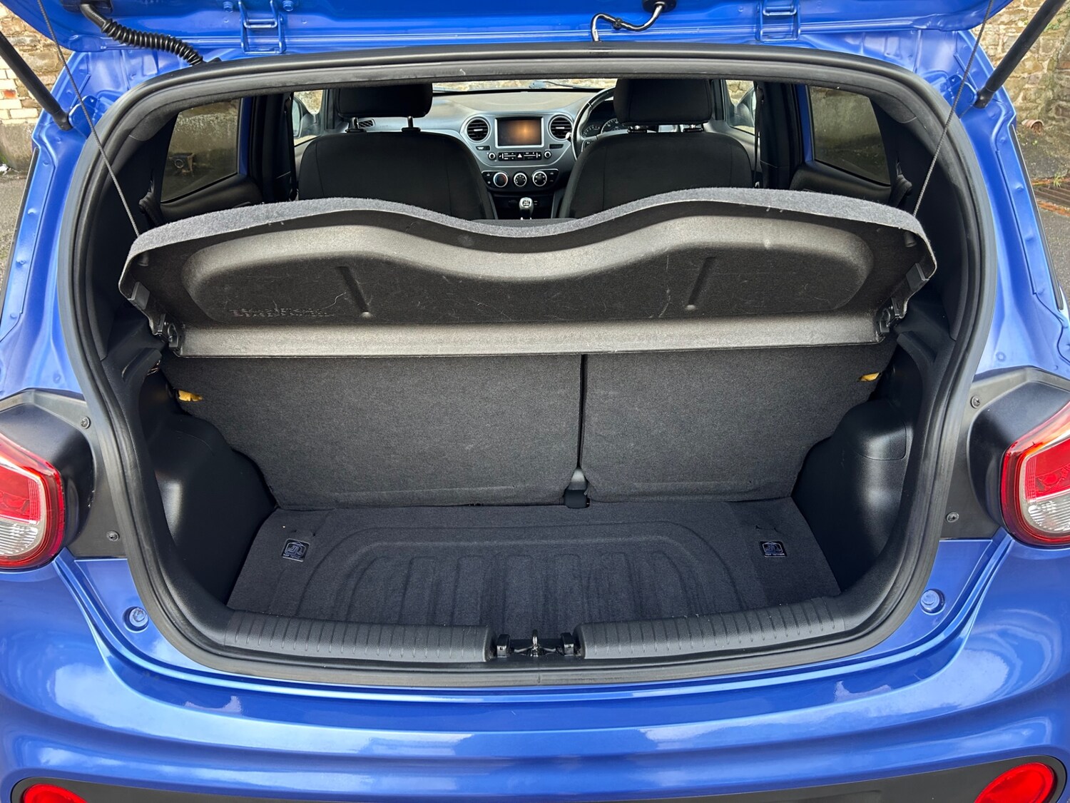 Used Hyundai i10 2018 for sale - 76844888: Photo 11