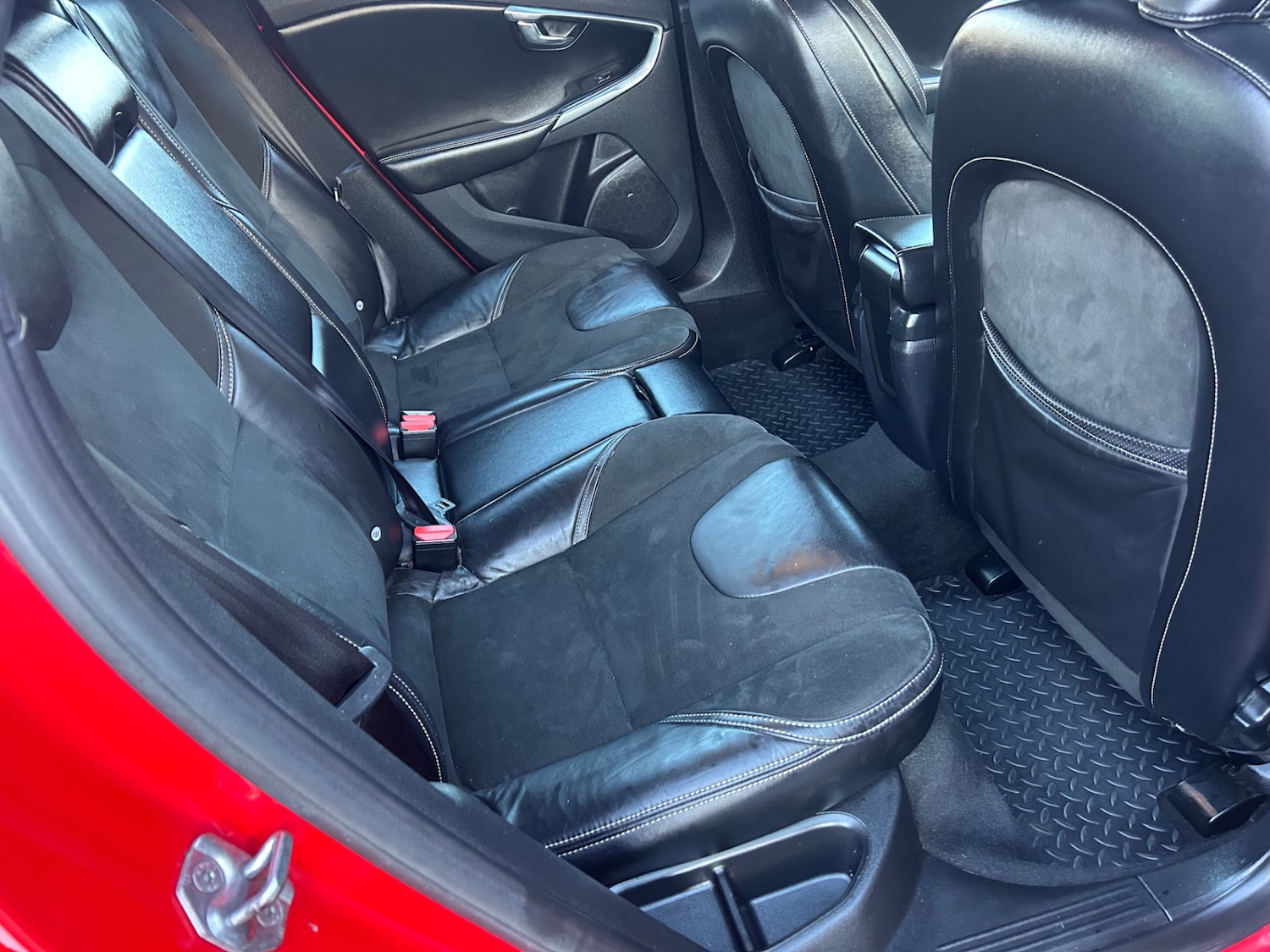 Used Volvo V40 2014 for sale - 77532321: Photo 6