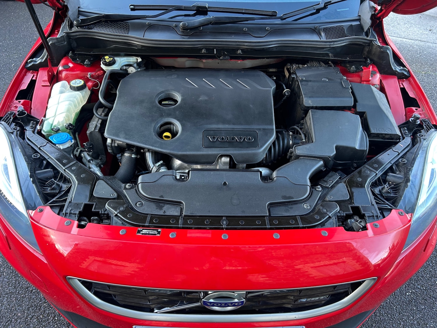 Used Volvo V40 2014 for sale - 77532321: Photo 9