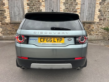 Used Land Rover Discovery Sport 2016 for sale - 78907142: Photo
