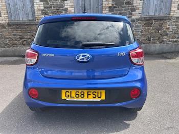 Used Hyundai i10 2018 for sale - 79069352: Photo