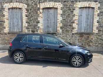 Used Volkswagen Golf 2018 for sale - 79243674: Photo