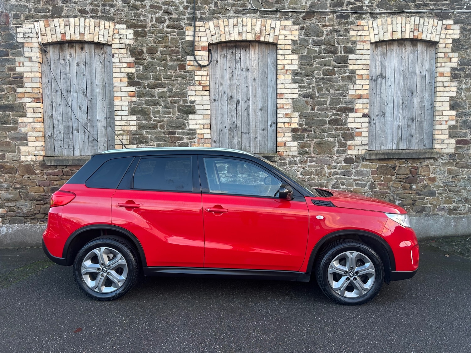Used Suzuki Vitara 2018 for sale - 76960247: Photo 2