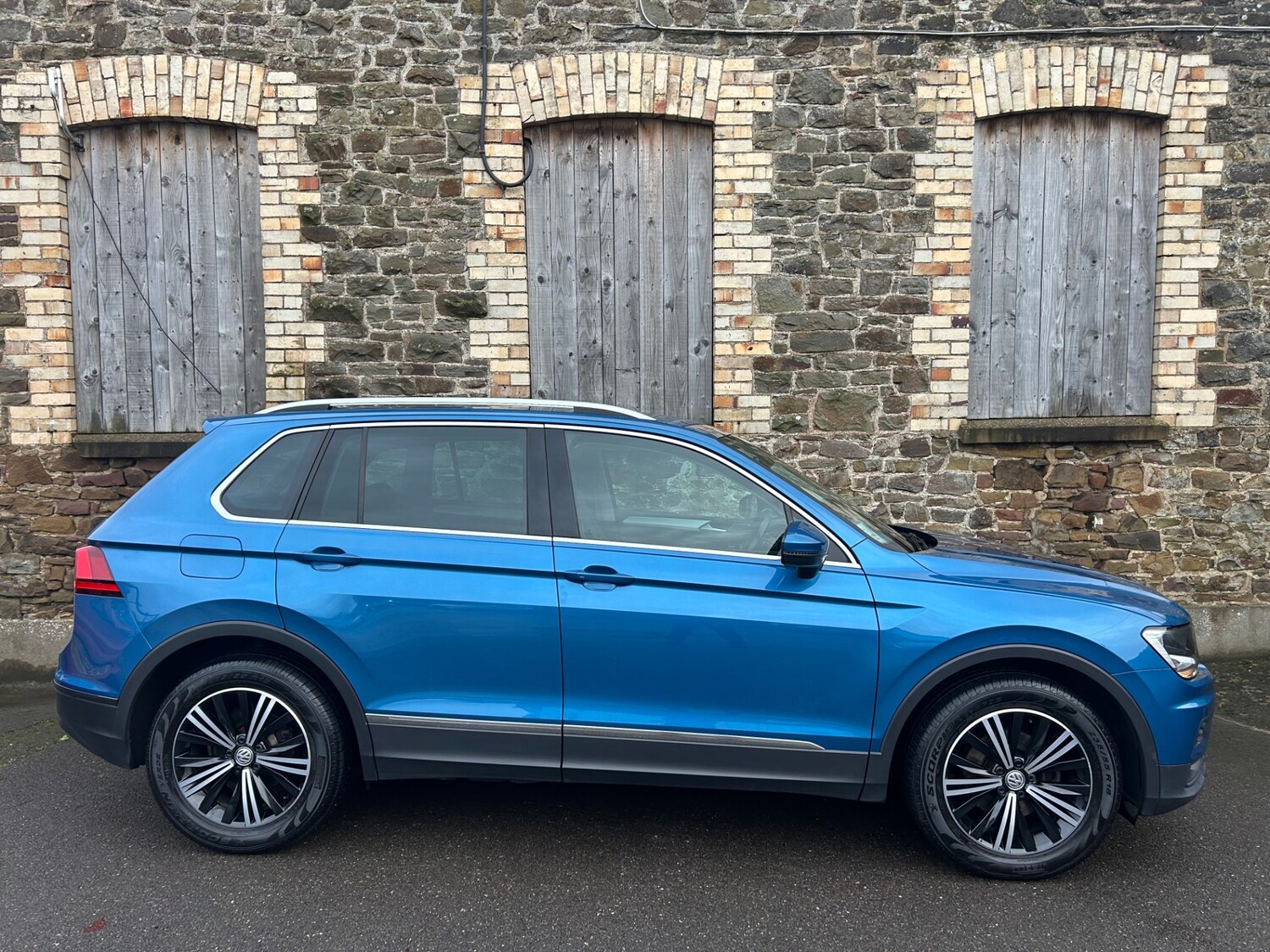 Used Volkswagen Tiguan 2018 for sale - 76948399: Photo 2