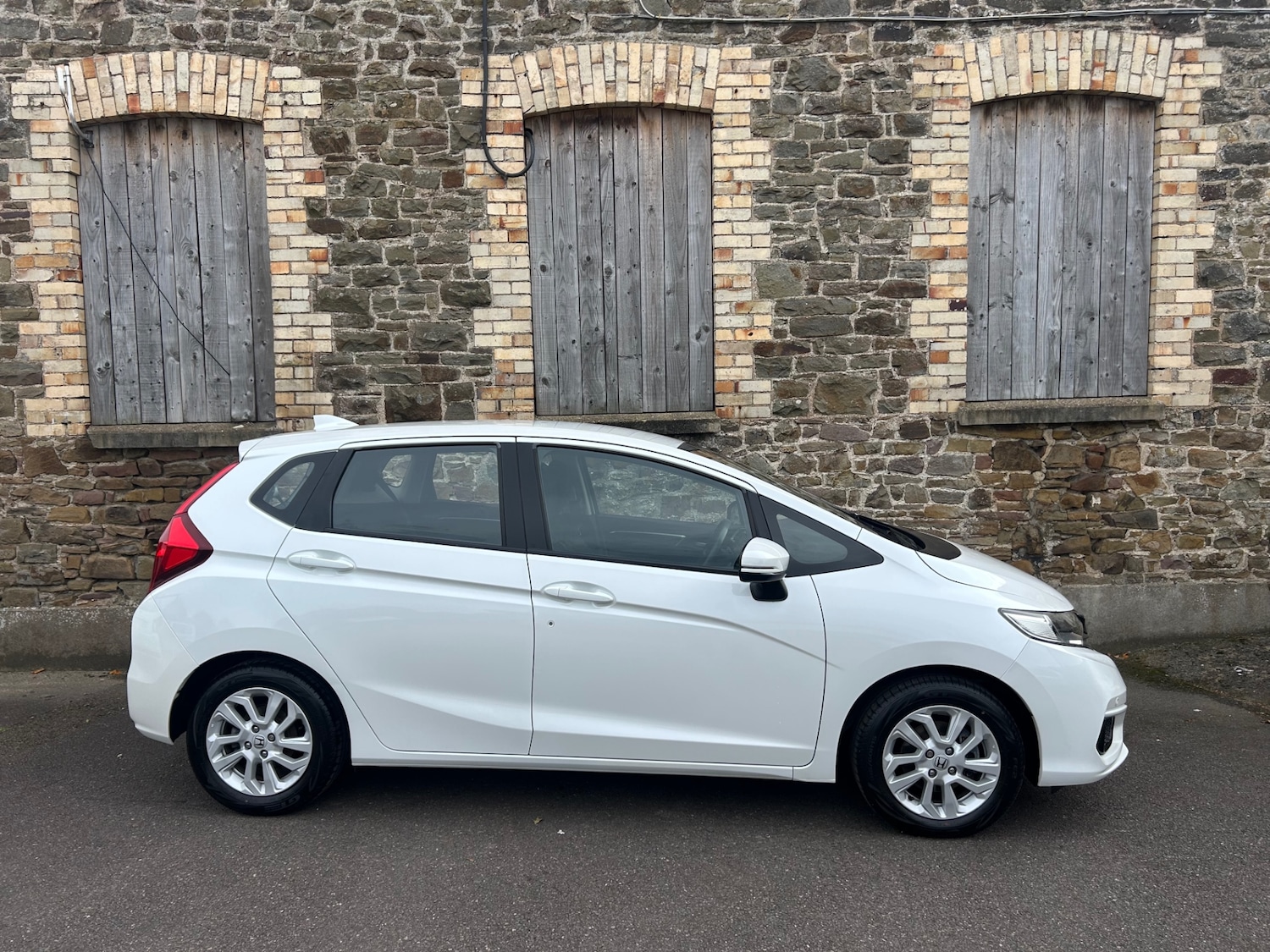 Used Honda Jazz 2018 for sale - 76102583: Photo 2