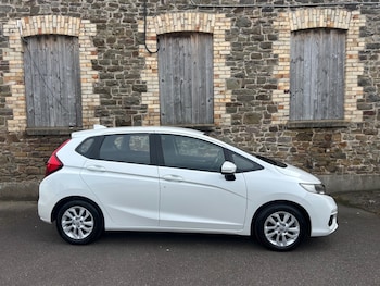 Used Honda Jazz 2018 for sale - 76102583: Photo 2