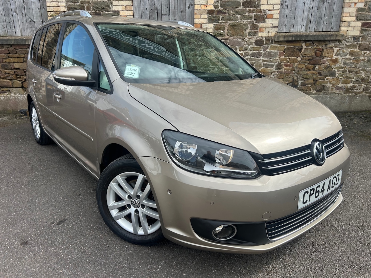 Used Volkswagen Touran 2014 for sale - 78077959: Photo 1
