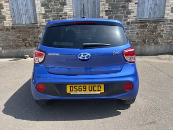 Used Hyundai i10 2019 for sale - 79005033: Photo