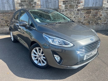 2019 (19) - 1.0 EcoBoost Titanium 5dr
