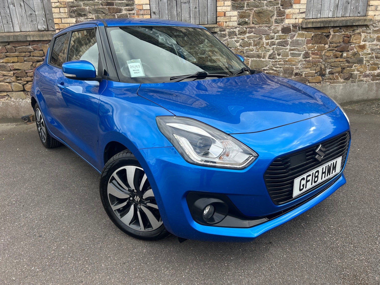 Used Suzuki Swift 2018 for sale - 76182540: Photo 1