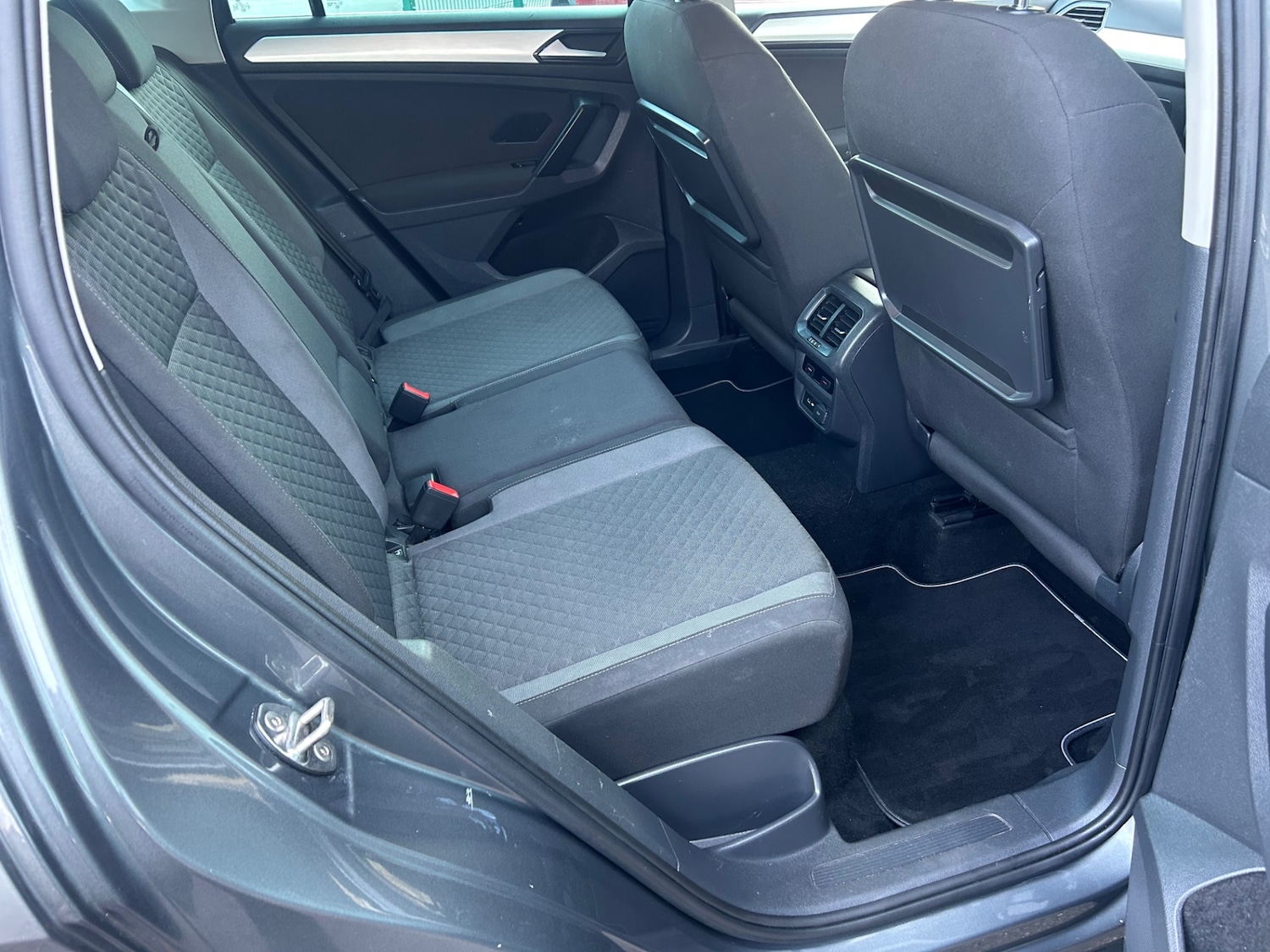 Used Volkswagen Tiguan 2018 for sale - 77532320: Photo 6