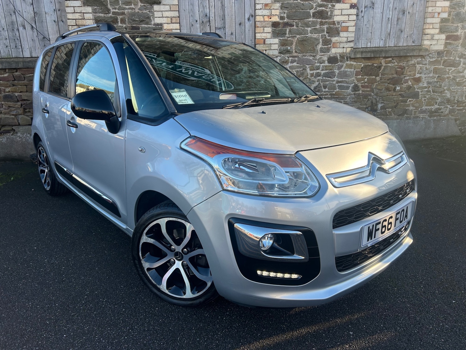 Used Citroen C3 Picasso 2016 for sale - 76652273: Photo 1