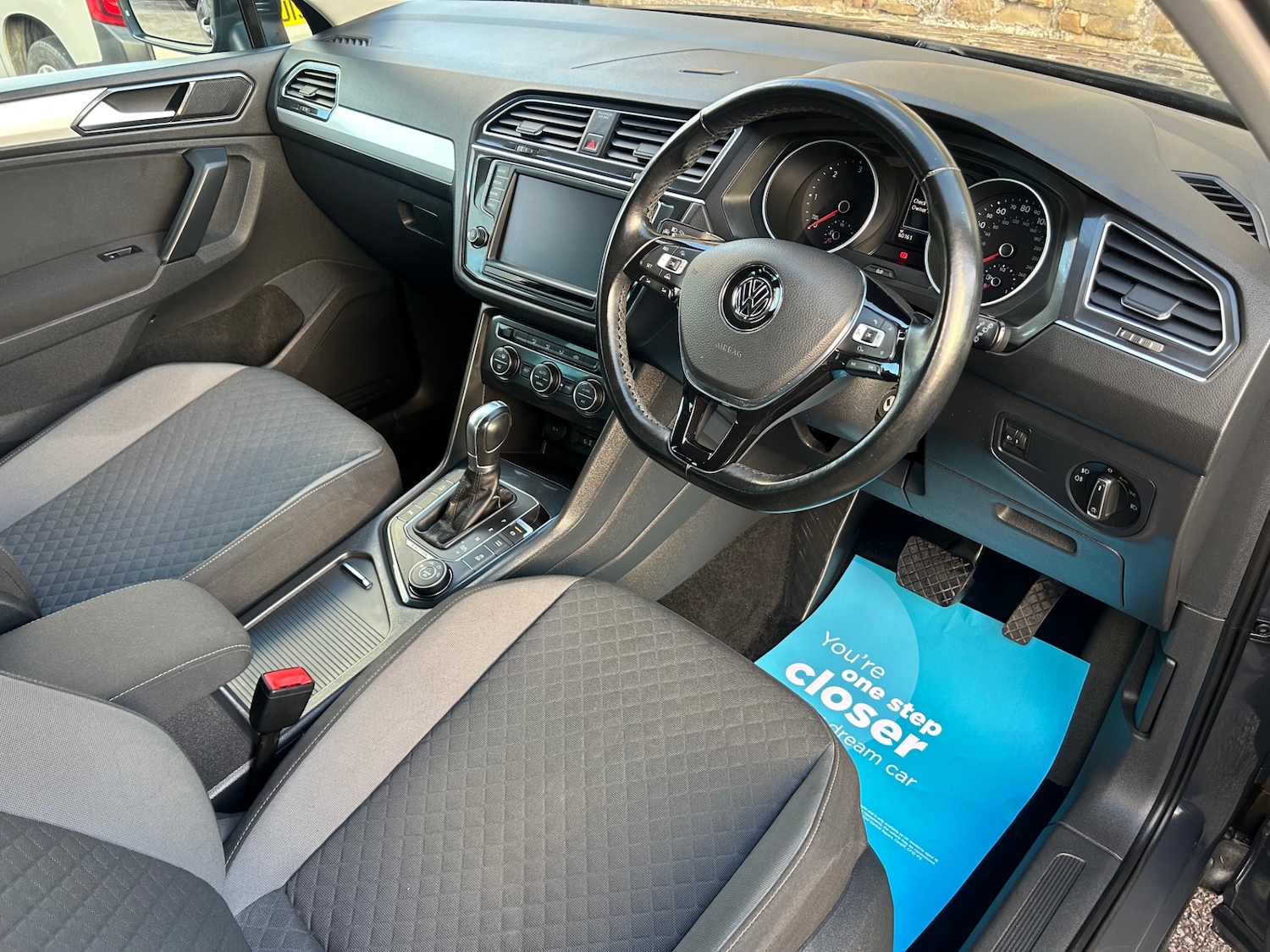 Used Volkswagen Tiguan 2016 for sale - 76404700: Photo 5