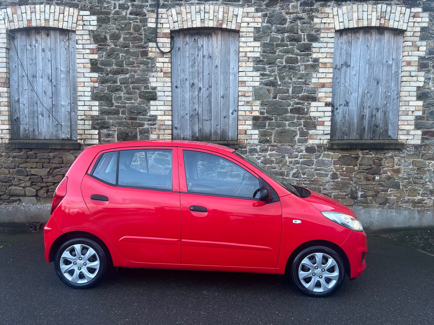 Used Hyundai i10 2013 for sale - 76957869: Photo 2