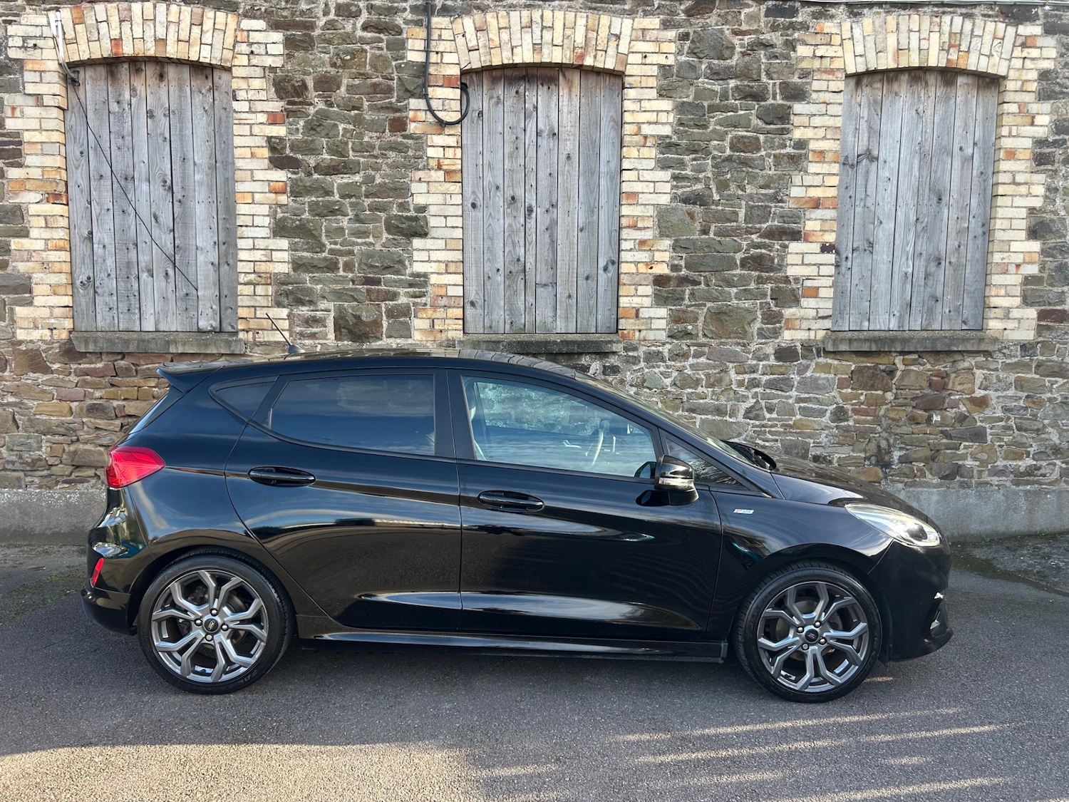 Used Ford Fiesta 2018 for sale - 76393390: Photo 2