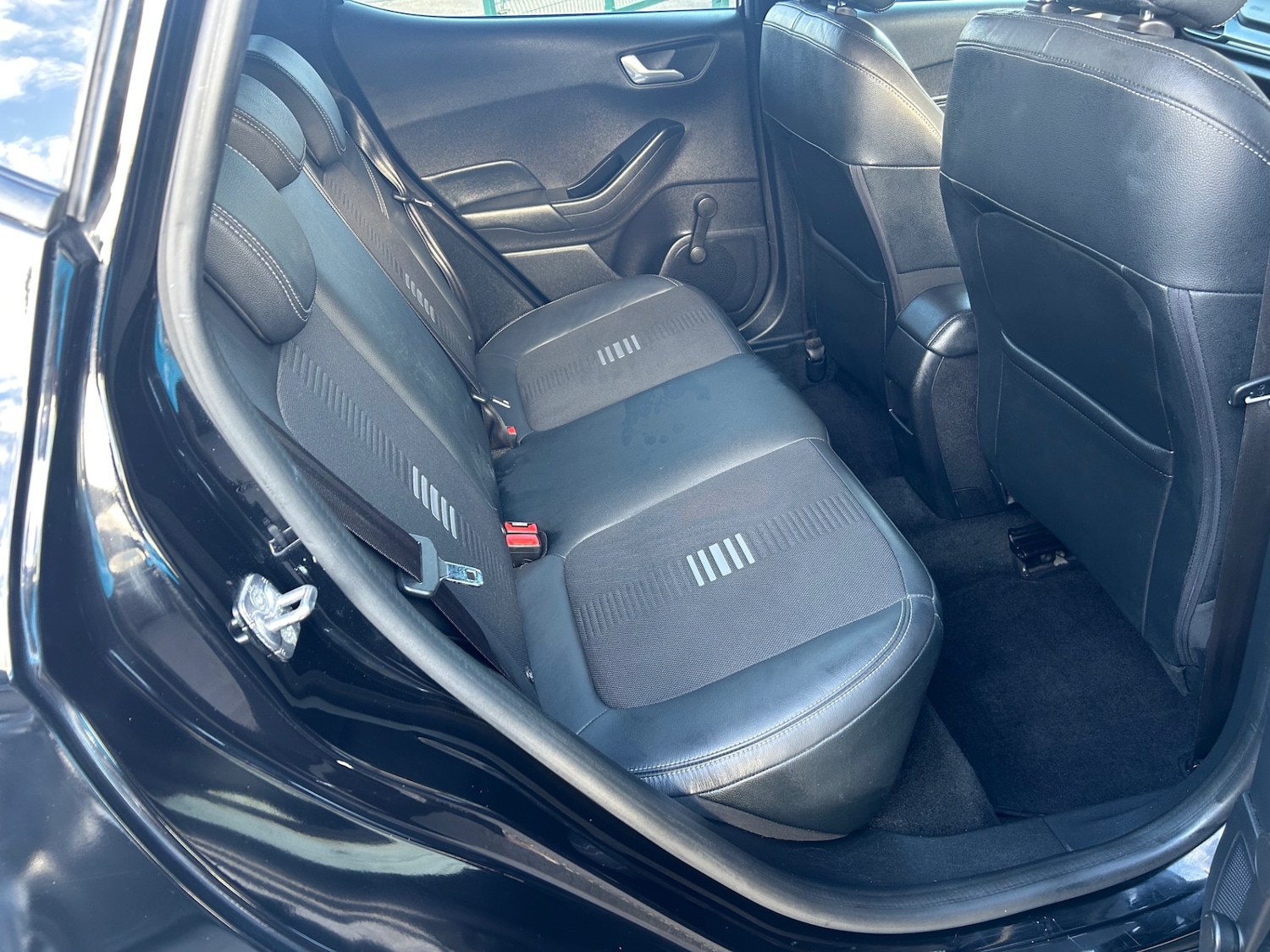 Used Ford Fiesta 2018 for sale - 76393390: Photo 7