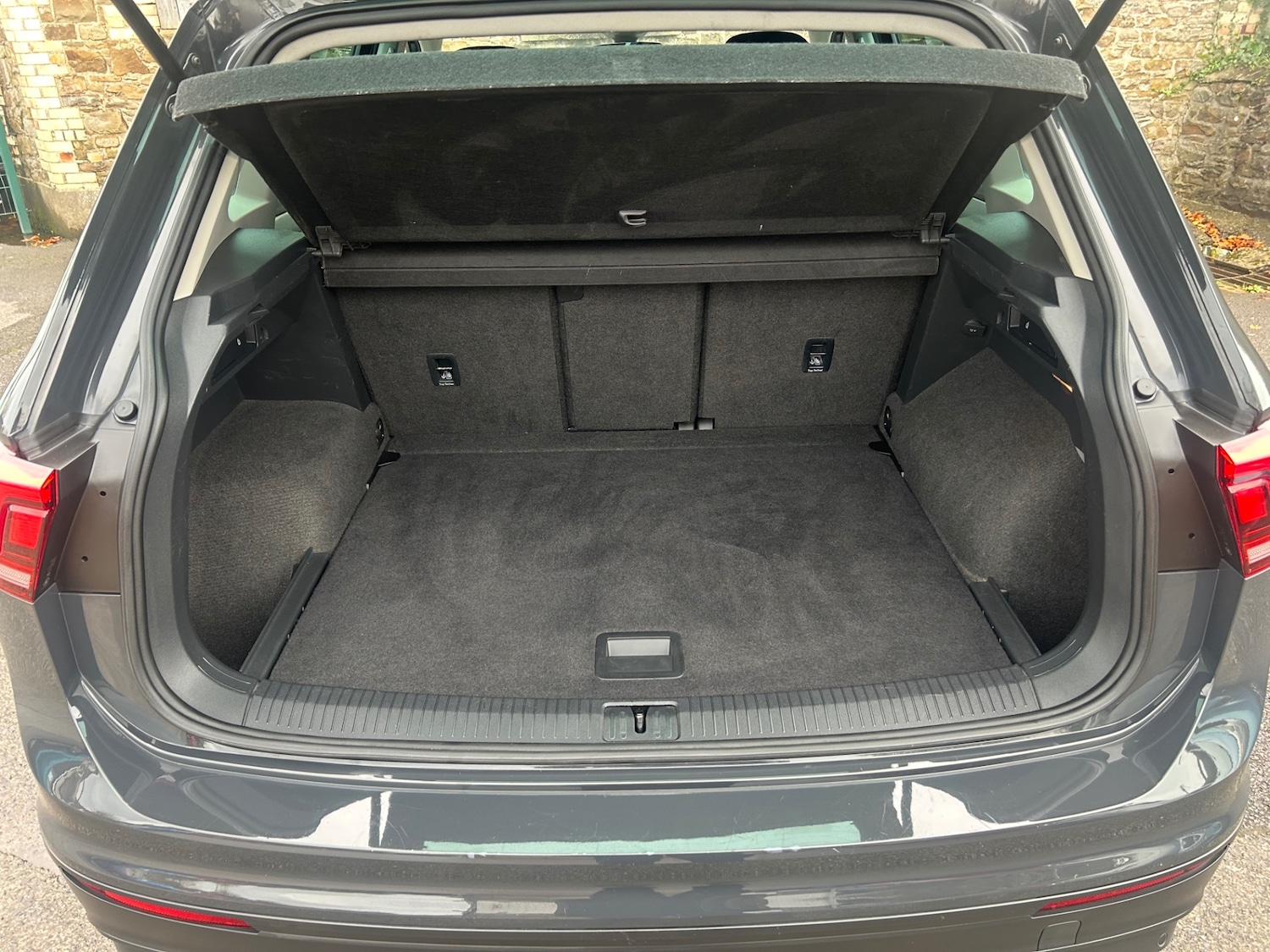 Used Volkswagen Tiguan 2017 for sale - 76477405: Photo 8