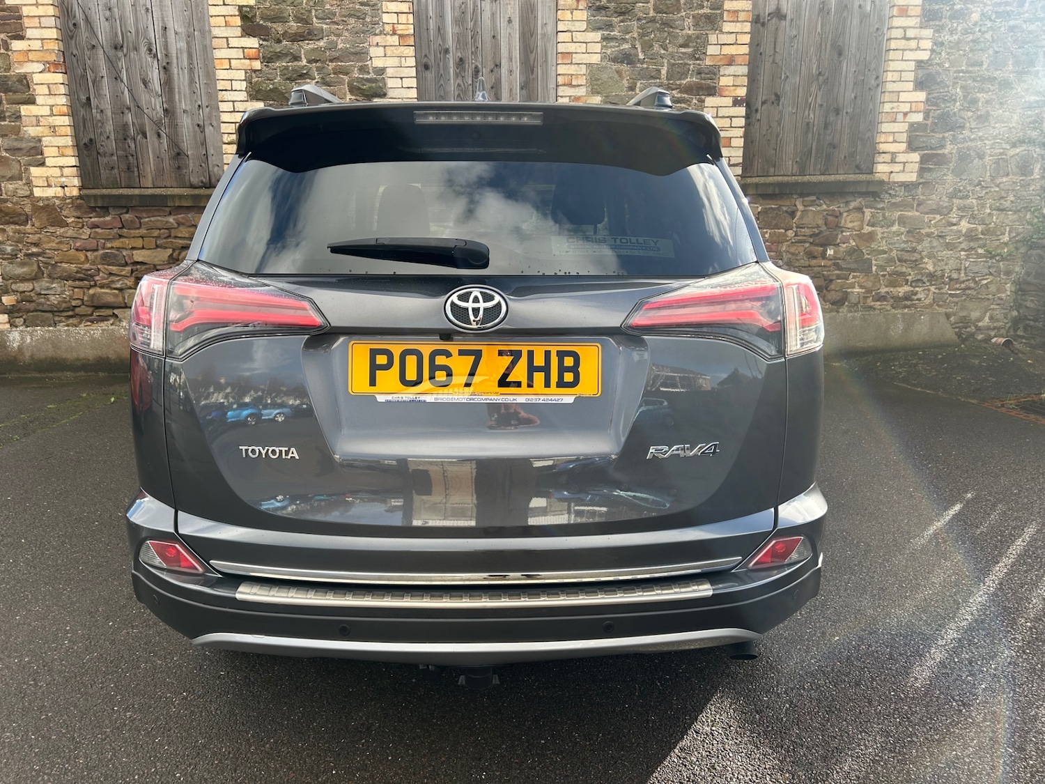 Used Toyota RAV4 2017 for sale - 76807974: Photo 4