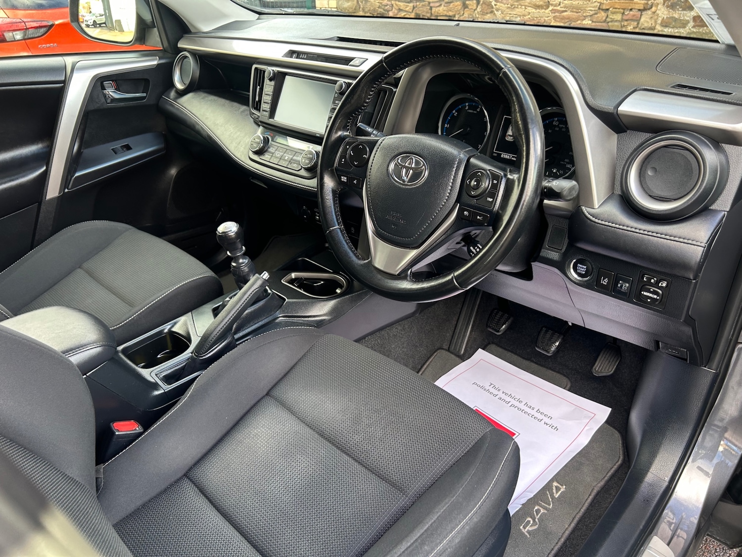 Used Toyota RAV4 2017 for sale - 76807974: Photo 6