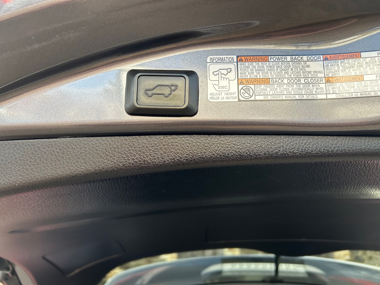 Used Toyota RAV4 2017 for sale - 76807974: Photo 9