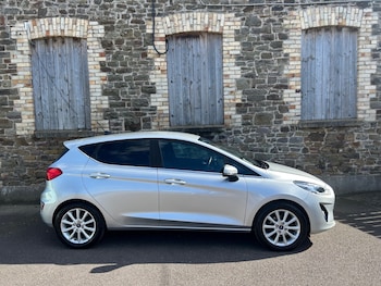 Used Ford Fiesta 2020 for sale - 76066864: Photo 2