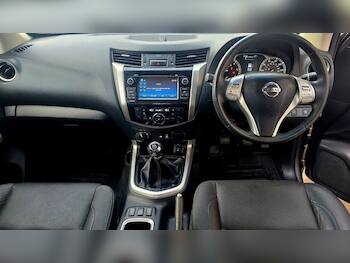 Used Nissan Navara 2017 for sale - 79675801: Photo