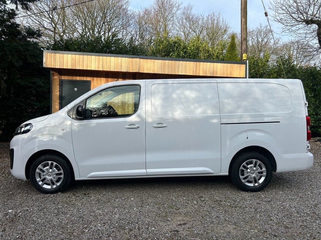 Used Vauxhall Vivaro 2023 for sale - 77211862: Photo 3