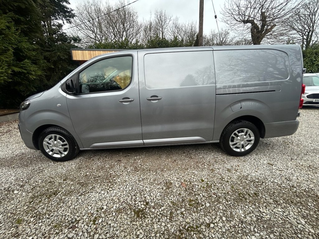 Used Vauxhall Vivaro 2023 for sale - 77507426: Photo 3