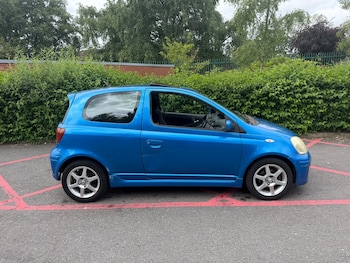 Used Toyota Yaris 2004 for sale - 79372247: Photo