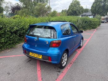 Used Toyota Yaris 2004 for sale - 79372247: Photo