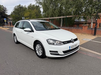 Used Volkswagen Golf 2015 for sale - 79532106: Photo
